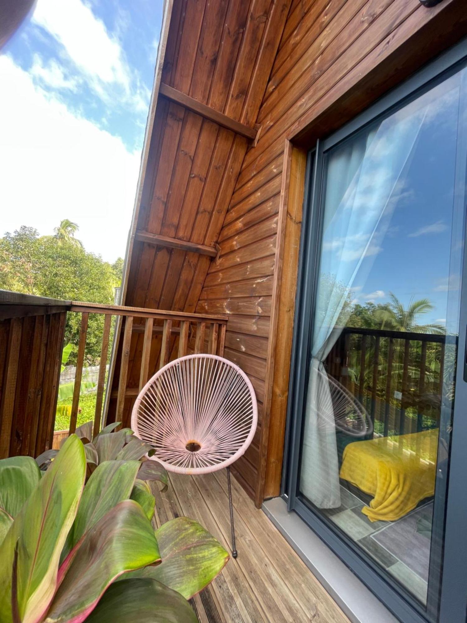 Charmant Chalet Avec Jacuzzi, L'Ile O Vert Saint-Philippe Exteriör bild